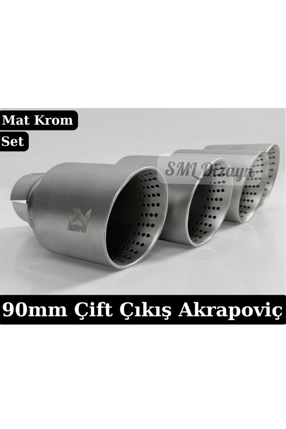 90 mm Çift Çıkış Akrapoviç Stil Delikli Mat Krom Egzoz Ucu Seti! Mat krom gövde, mesh delikli iç ağız, 18.5 cm genişlik, kaynaklı sağ/sol 2 parça quad takım.