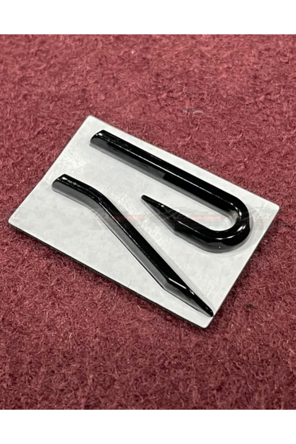 Yeni Golf-Polo R Bagaj Logosu Yapıştırma