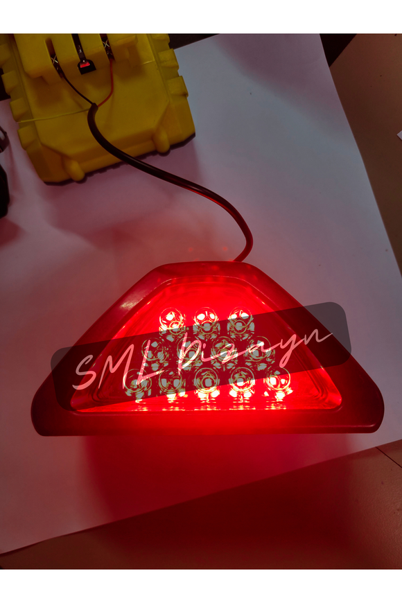 Universal F1 Üçgen Stop Çakar Led Işık Kırmızı