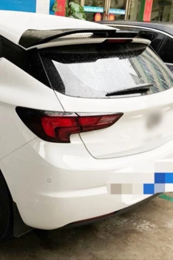 opel astra k parlak siyah spoiler