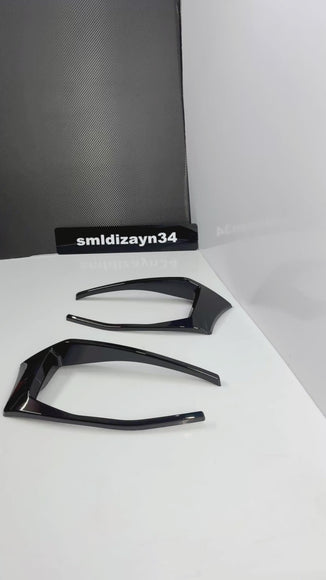 VW Golf 7 Uyumlu Arka Tampon Vent Flap - Piano Black Parlak Siyah Arka Sis/Reflektör Çerçevesi Sağ-Sol Set (2012-2016)