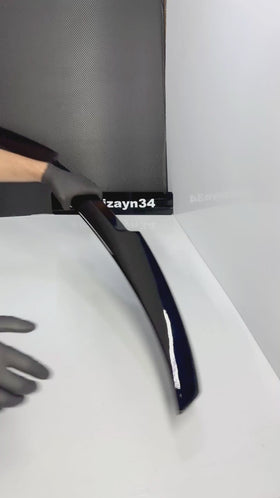 BMW G60 Uyumlu M4 Stil Yarasa Spoiler - Piano Black Parlak Siyah Yeni 5 Serisi Bagaj Üstü Rüzgarlık (2024-2025)