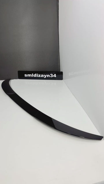 BMW F44 Uyumlu Yarasa Spoiler - 2 Serisi Gran Coupe M4 Stil Parlak Siyah Plastik Bagaj Üstü Spoyler Çıta (2020-2026)