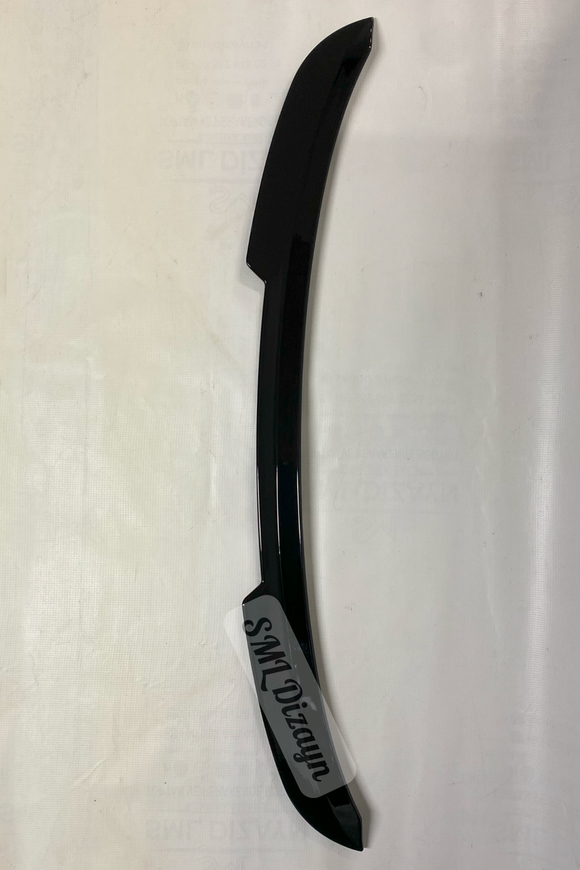 renault clio 4 bagaj üstü spoiler