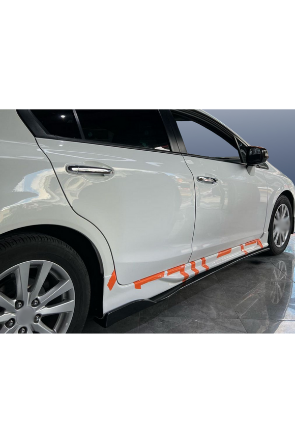 universal side skirts lips