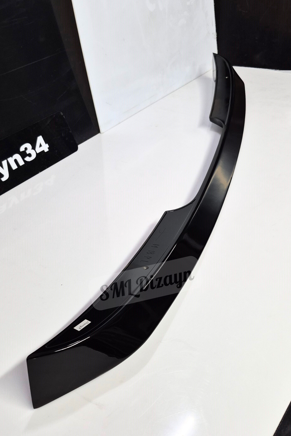 Rear trunk spoiler for polo 